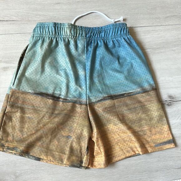 Bravest‎ Studios Cowboys Horses Shorts XS Nwt - Picture 4 of 4